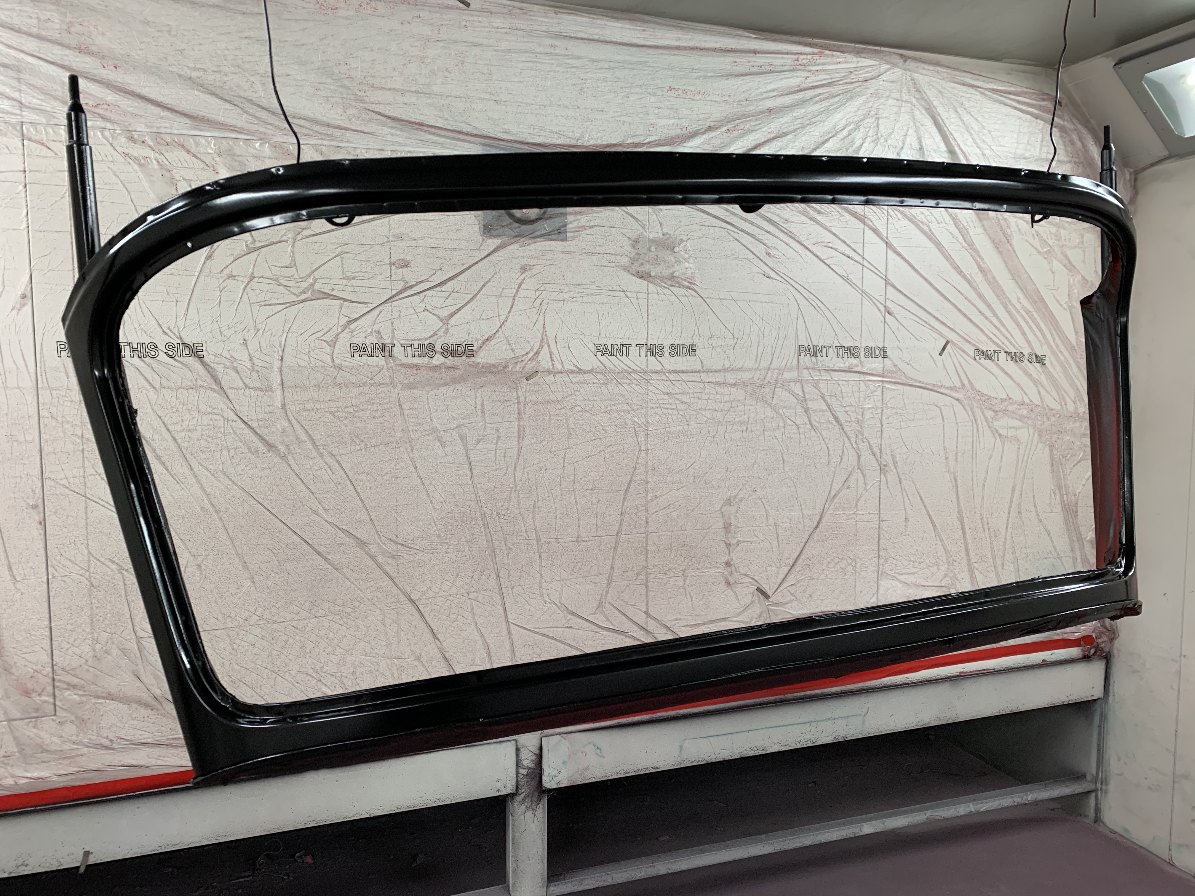 280720 Triumph TR6 Screen Surround 4