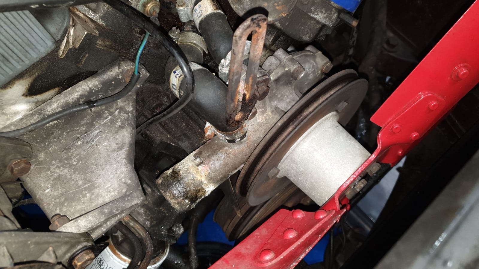 Rover P5 water leak pete replaced pipes behind pump2 1