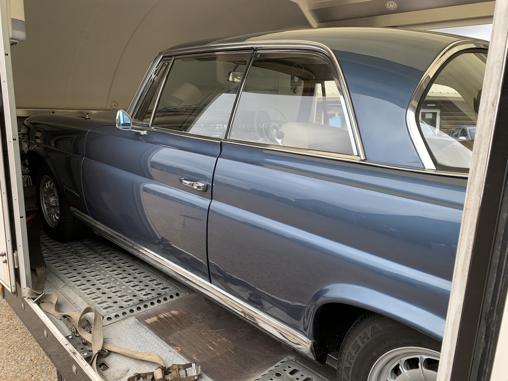 060820 1966 Mercedes 250SE 9 1 scaled