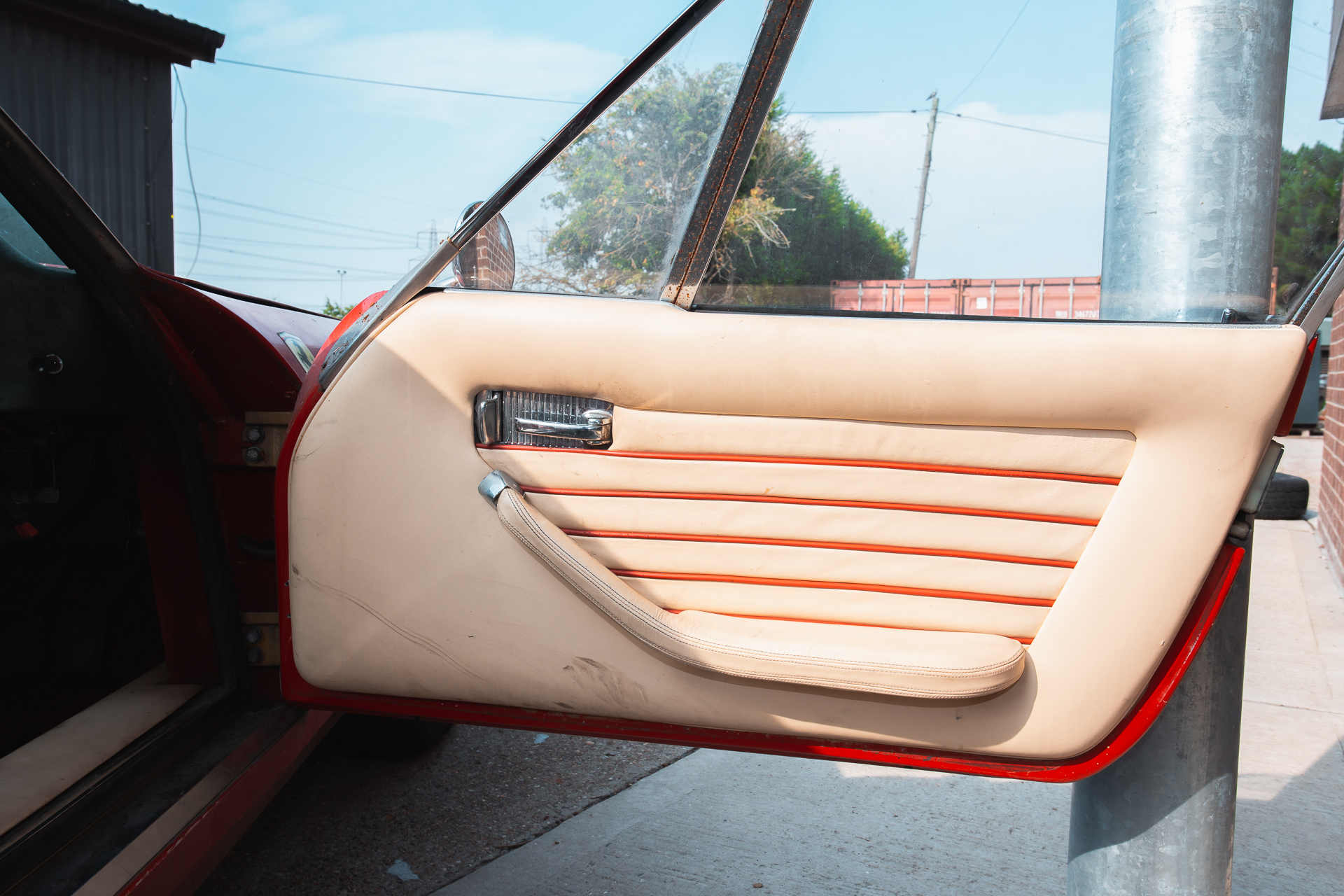13082020 1979 Arrow Ferrari Daytona Arrives at the workshop24 1