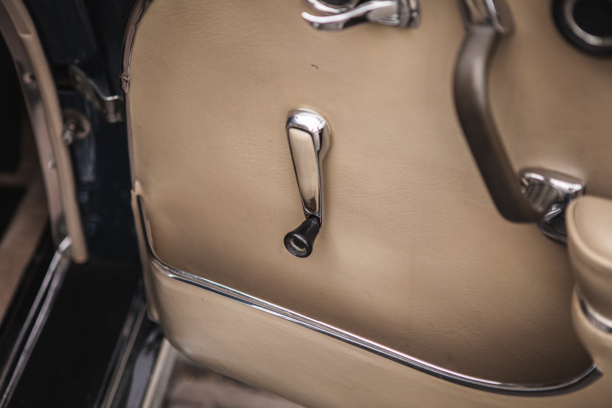1966 Mercedes Benz W111 250SE Coupe GFX178D 100 1