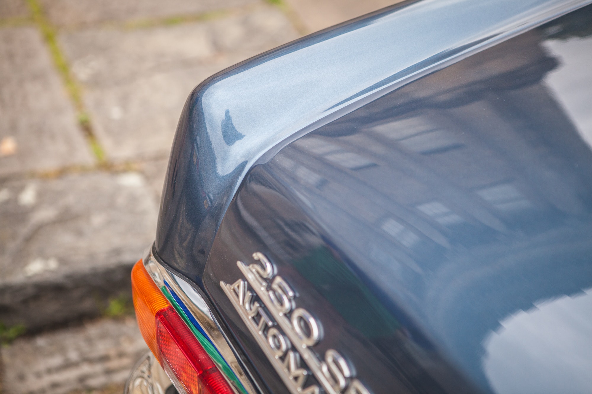 1966 Mercedes Benz W111 250SE Coupe GFX178D 42 1