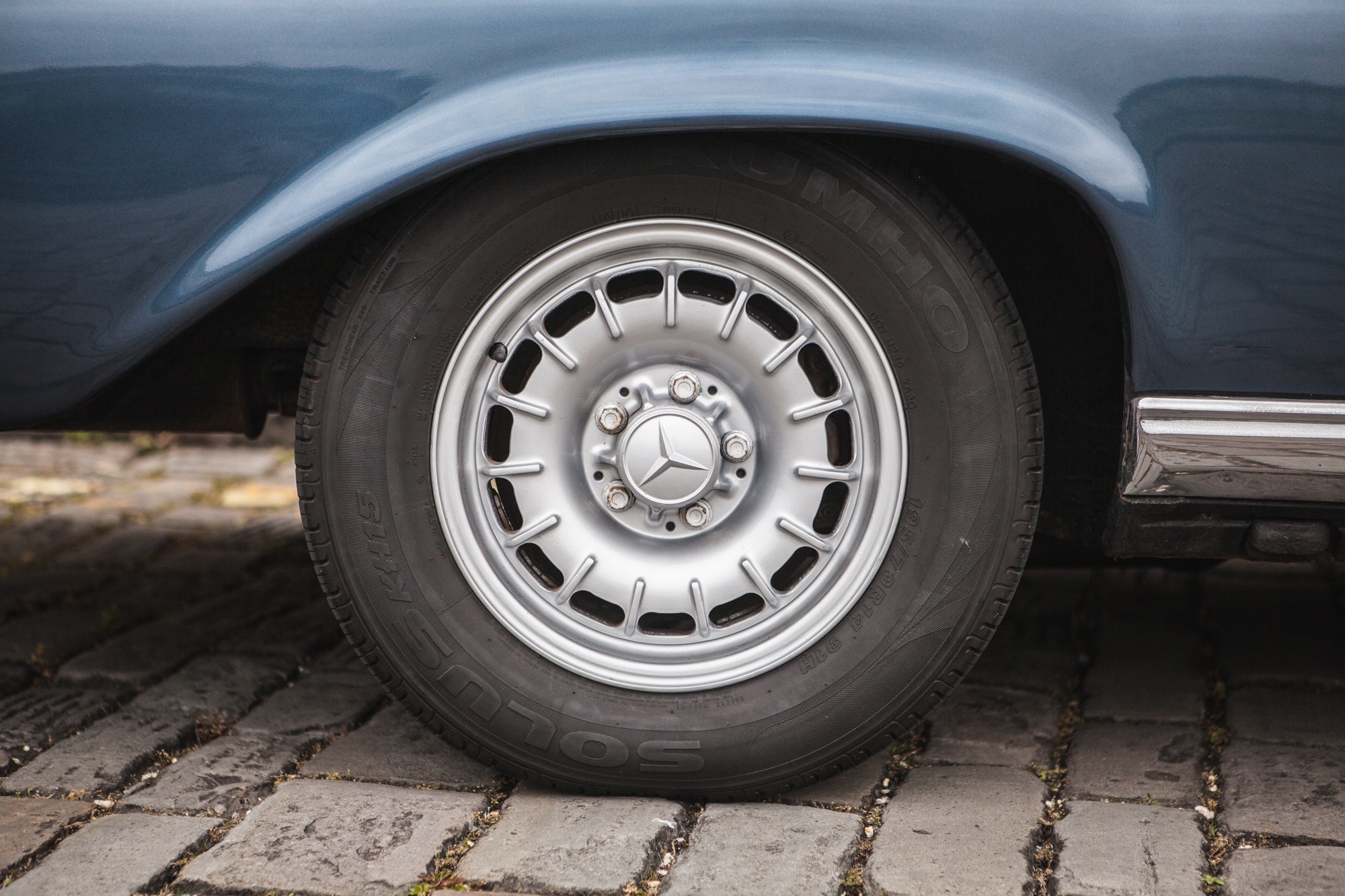 1966 Mercedes Benz W111 250SE Coupe GFX178D 44 1