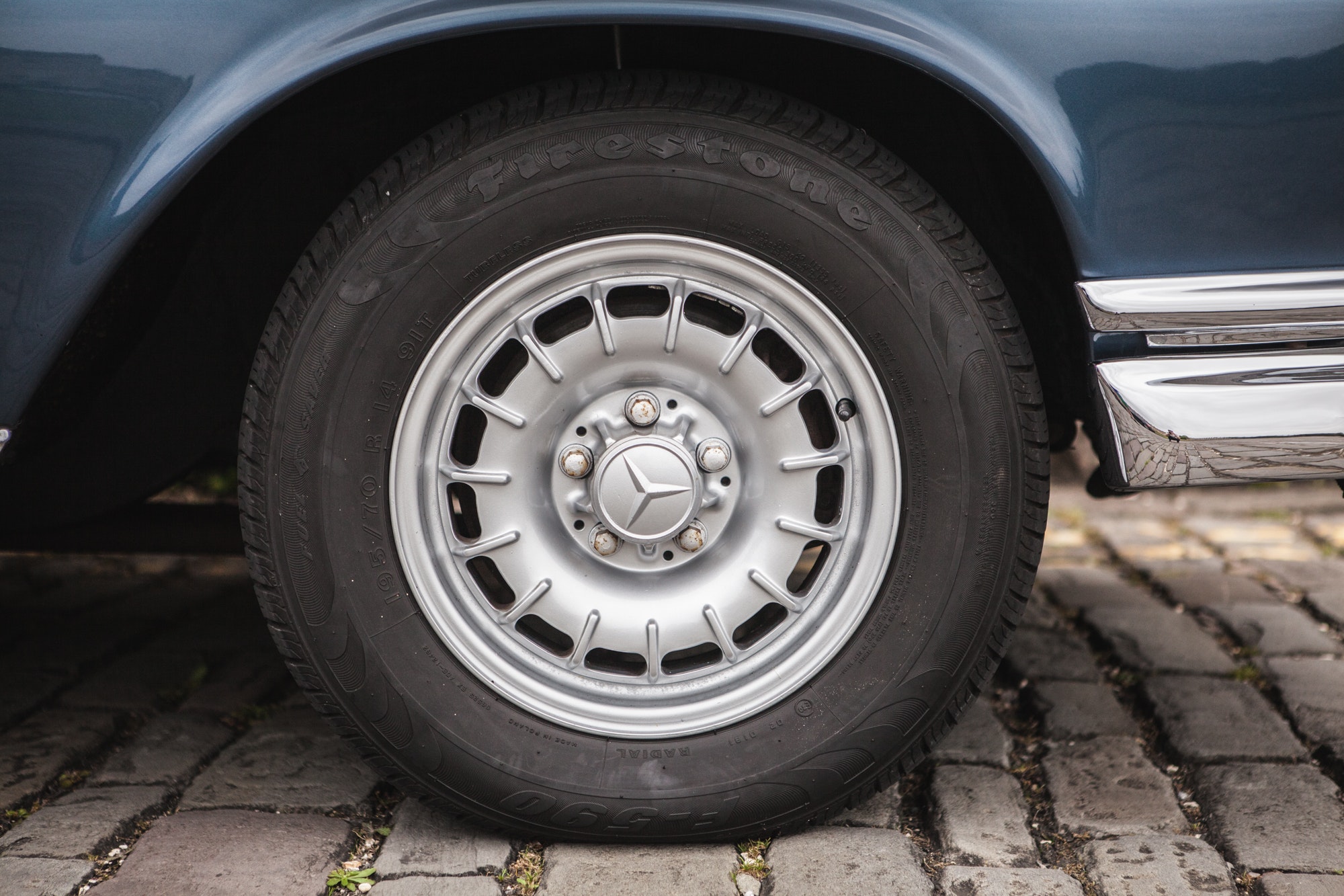 1966 Mercedes Benz W111 250SE Coupe GFX178D 47 1