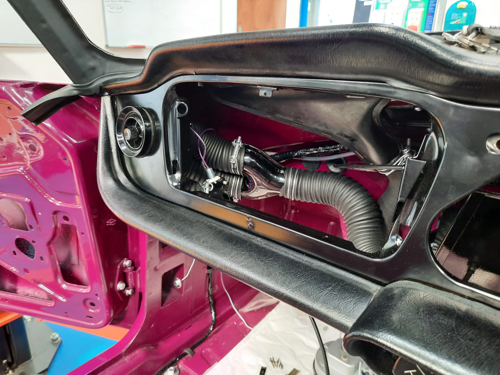 27082020 1973 Triumph TR619 1