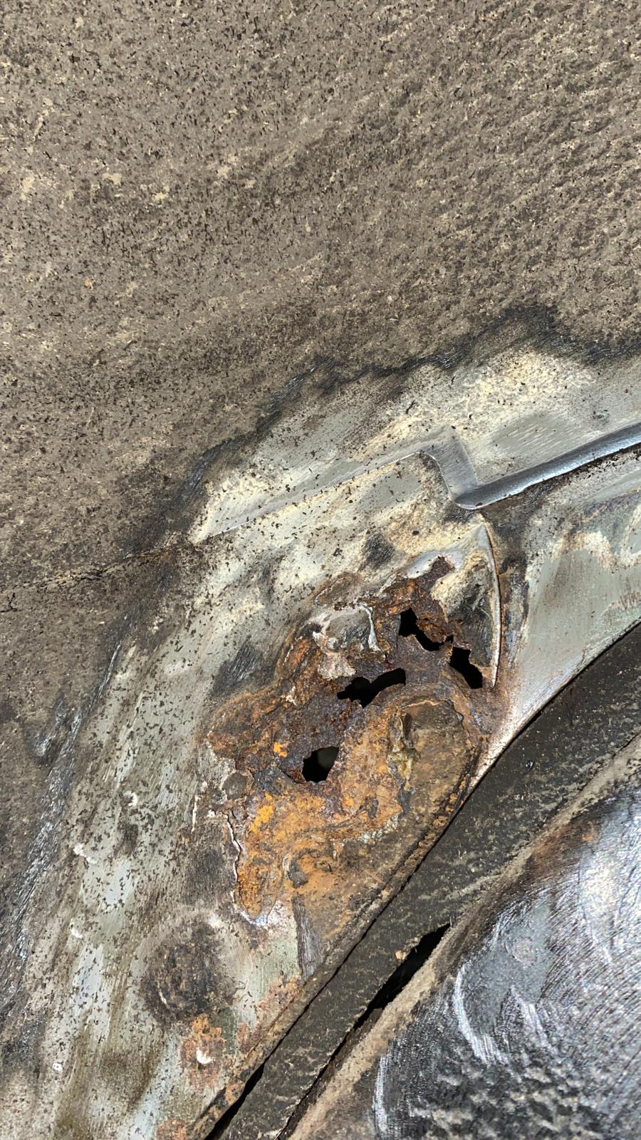 18092020 1996 Nissan Patrol Antony Rust repairs sills and arches Ant3 1 1