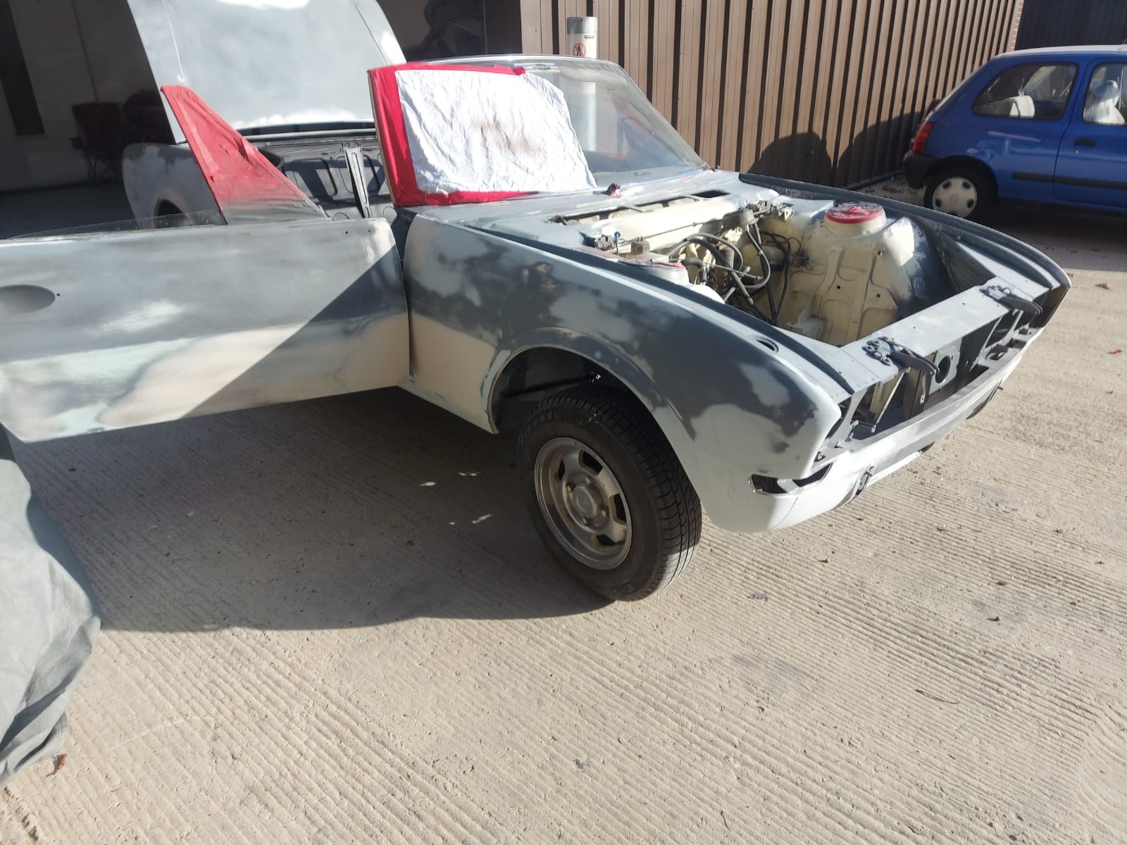 18092020 Darren Peugeot504 Prep1 1