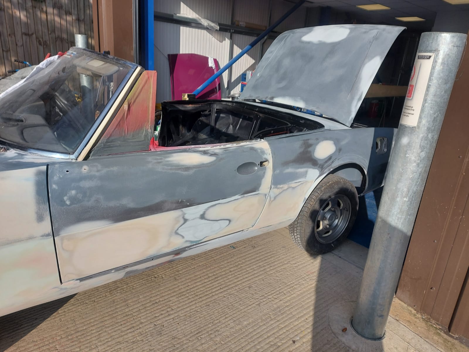 18092020 Darren Peugeot504 Prep13 1
