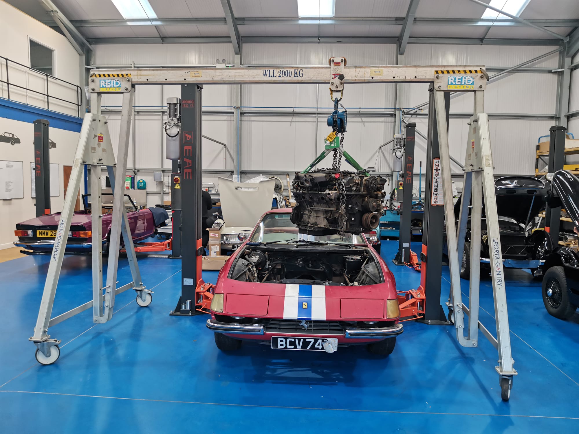 1979 Arrow Ferrari Daytona Engine removal Ady Mauro Tom12 1