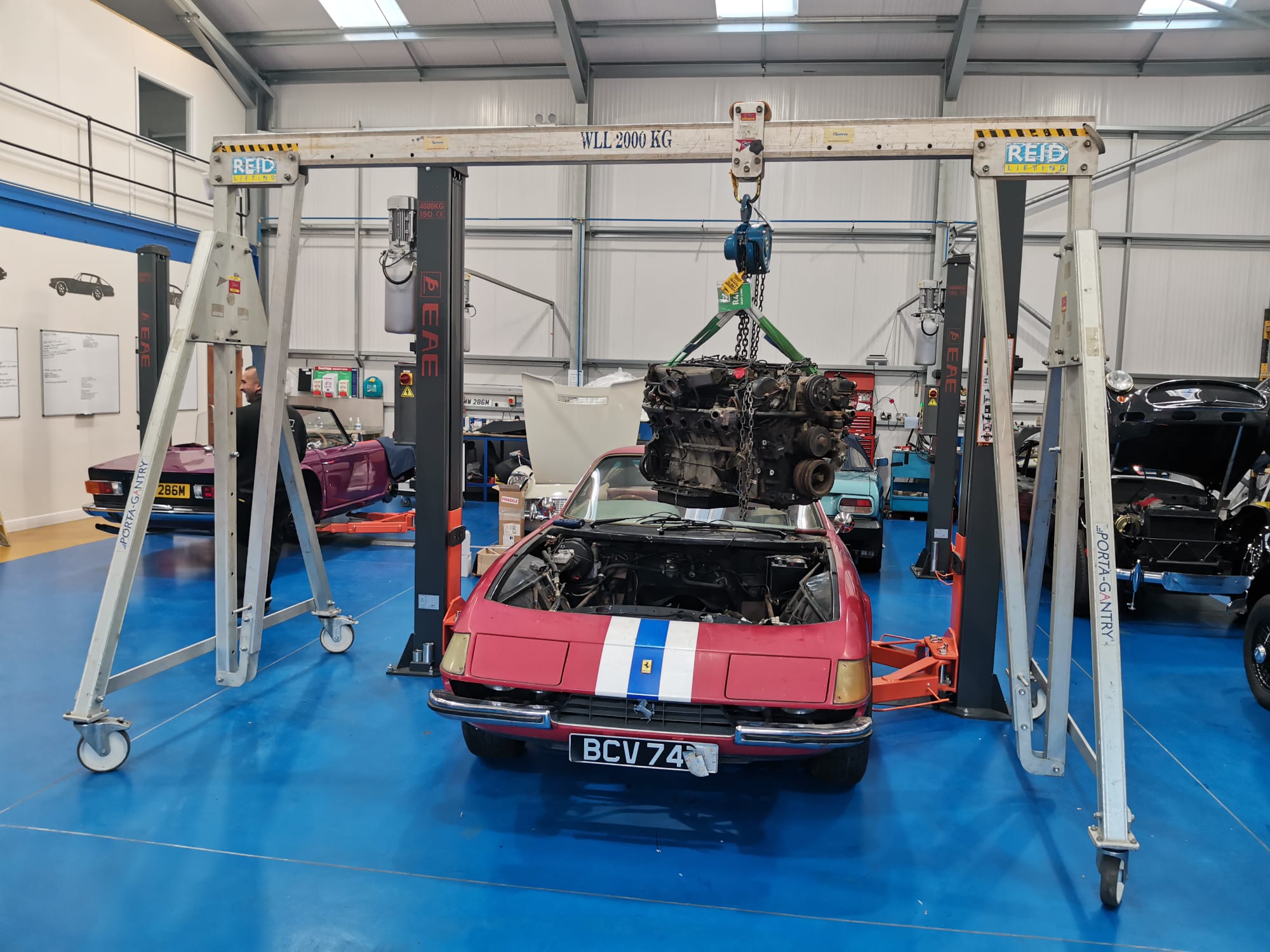 1979 Arrow Ferrari Daytona Engine removal Ady Mauro Tom14 1