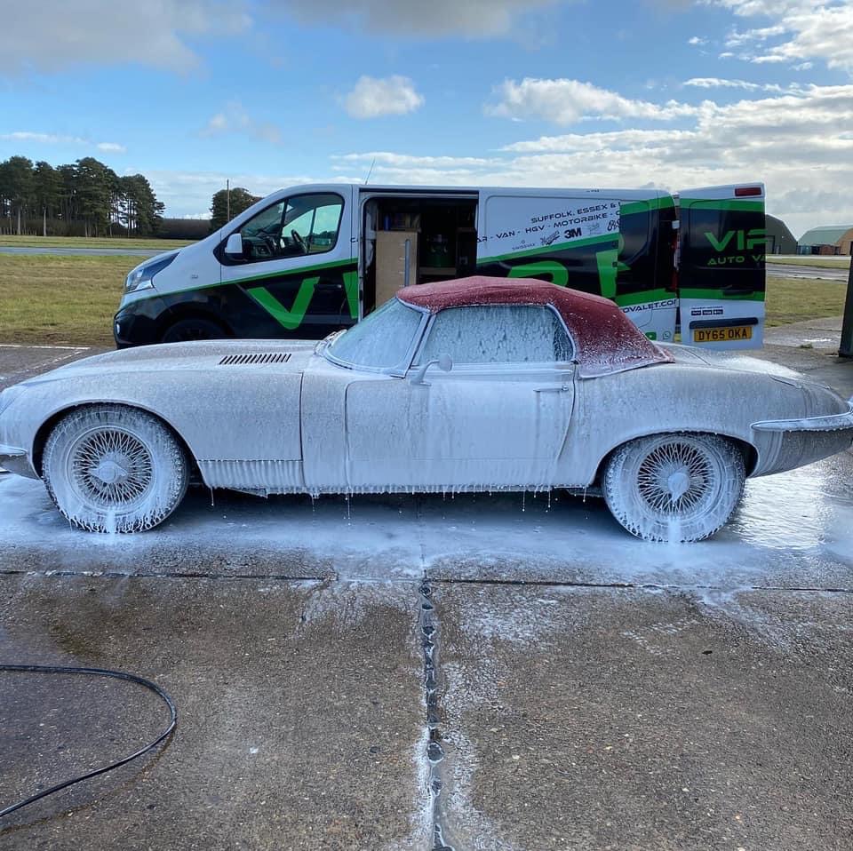 270920 Jaguar E Type Valet 8 1