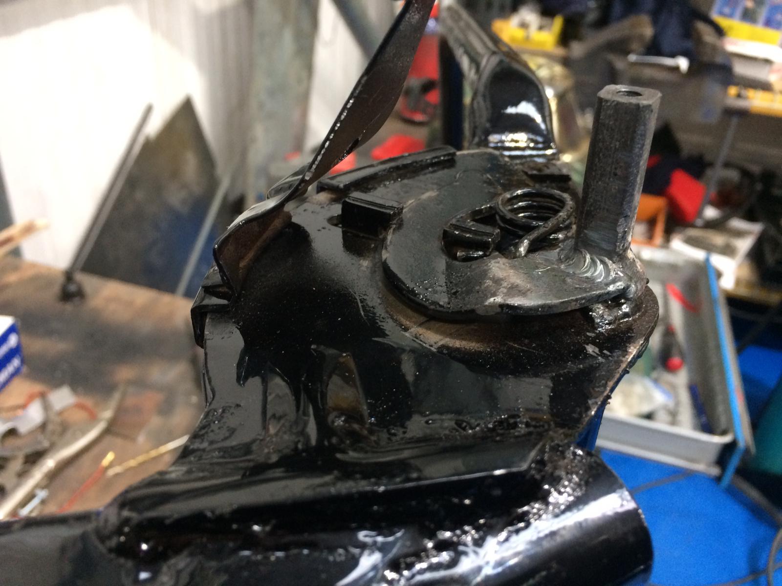 Dave Missing TR6 Repairing seat mechanism1 1