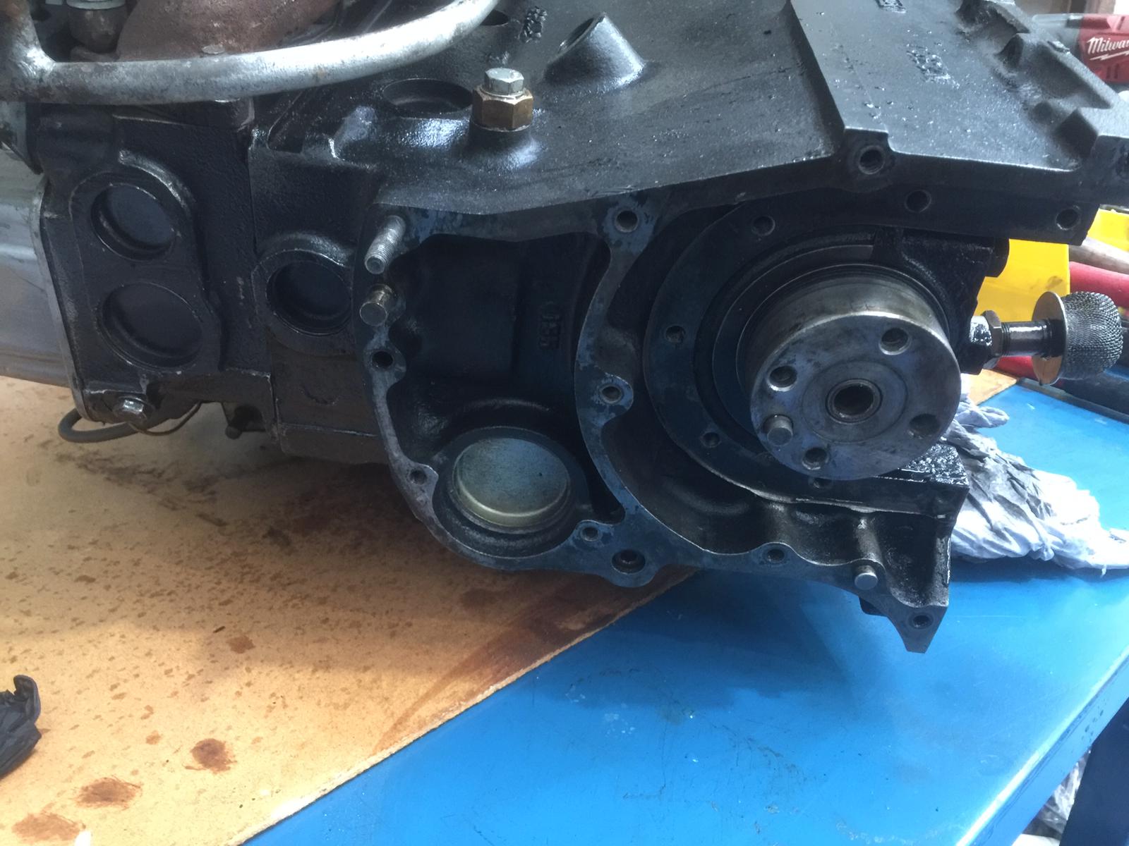 01102020 Ady Mg midget taking sump off changing gaskets and oil sleas and re helicopter coiling threads6 1
