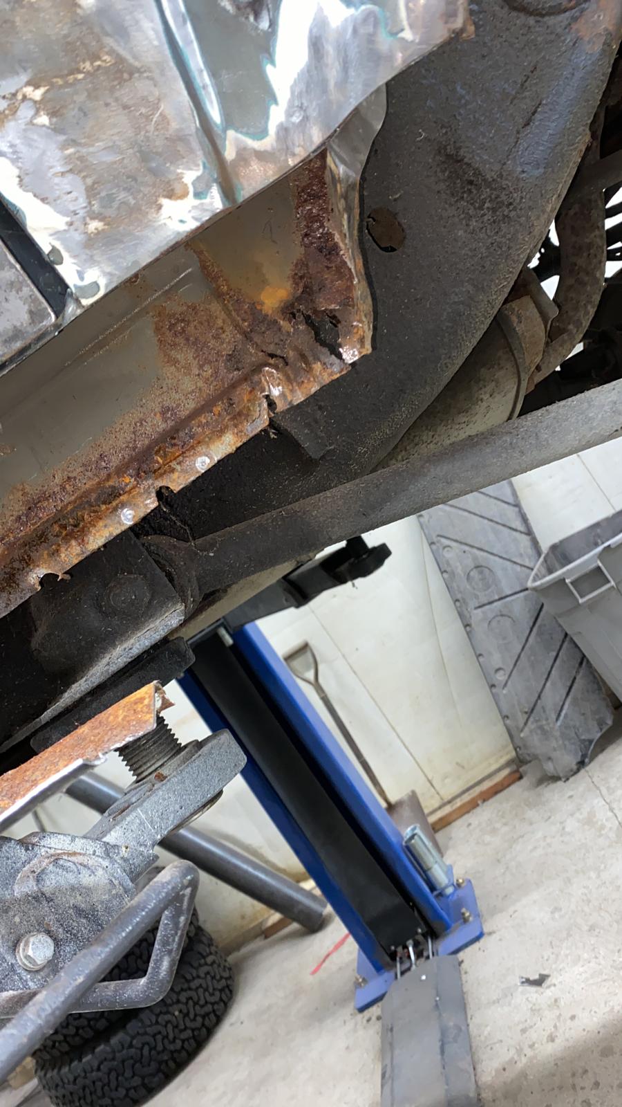 01102020 Antony Nissan Patrol rust repairs12 1