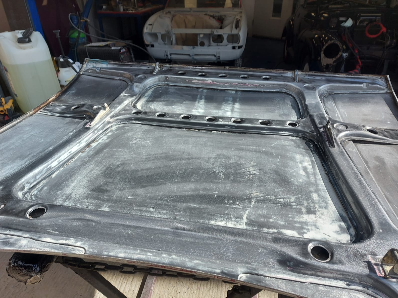 01102020 Peugeot 504 Prep and painting Darren12 2