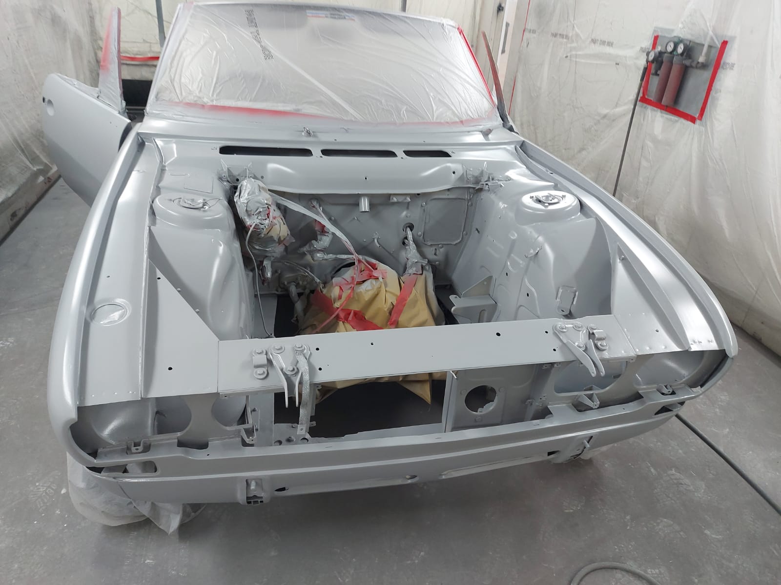 01102020 Peugeot 504 Prep and painting Darren13 2