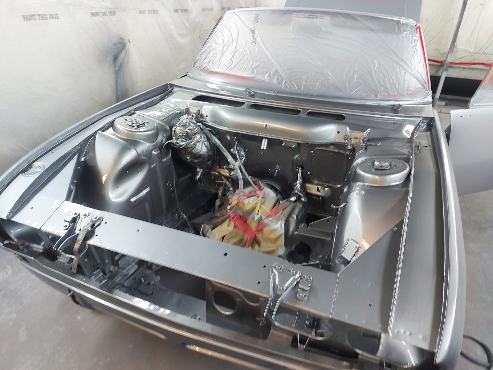01102020 Peugeot 504 Prep and painting Darren16 2