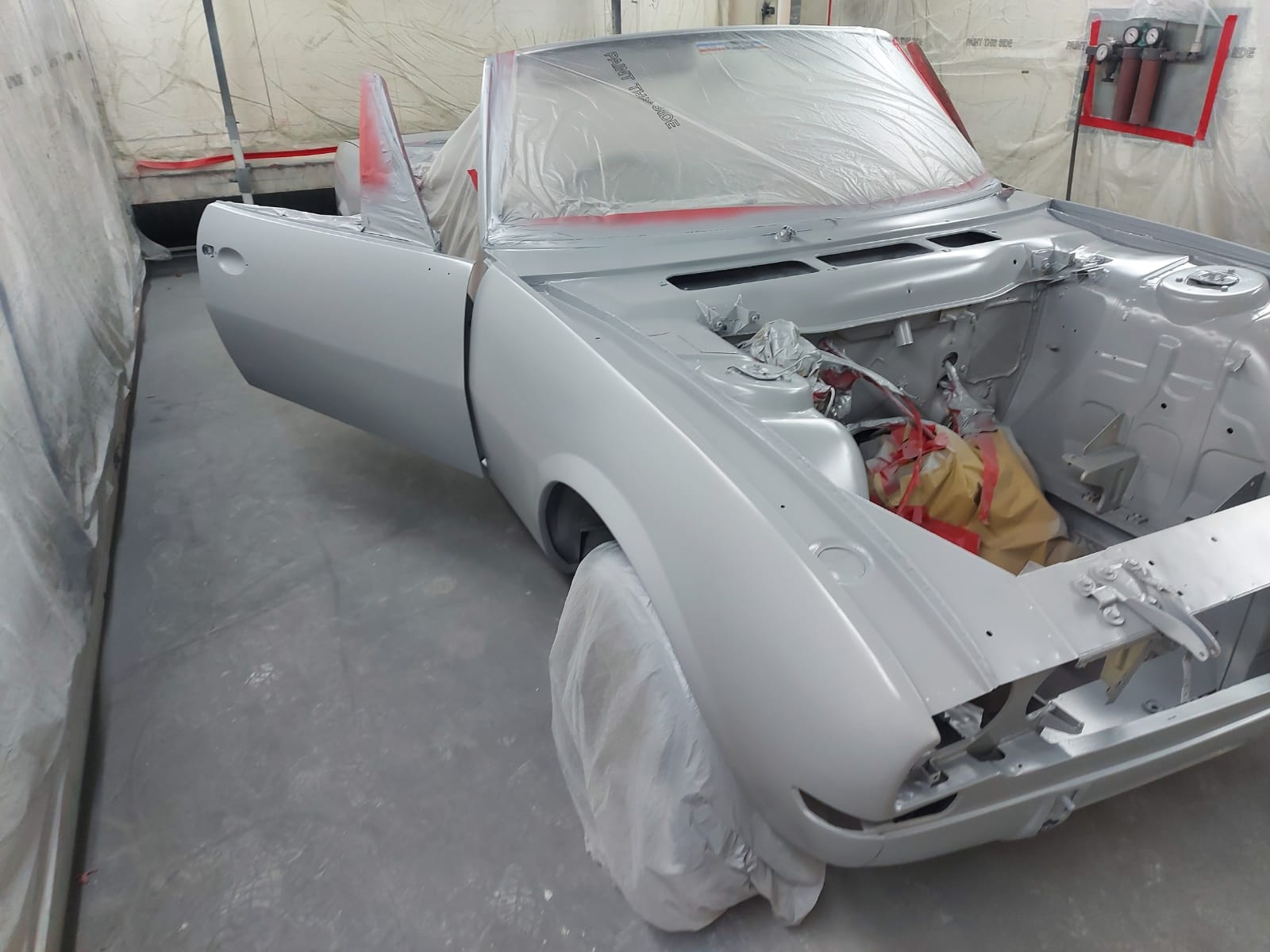 01102020 Peugeot 504 Prep and painting Darren22 2
