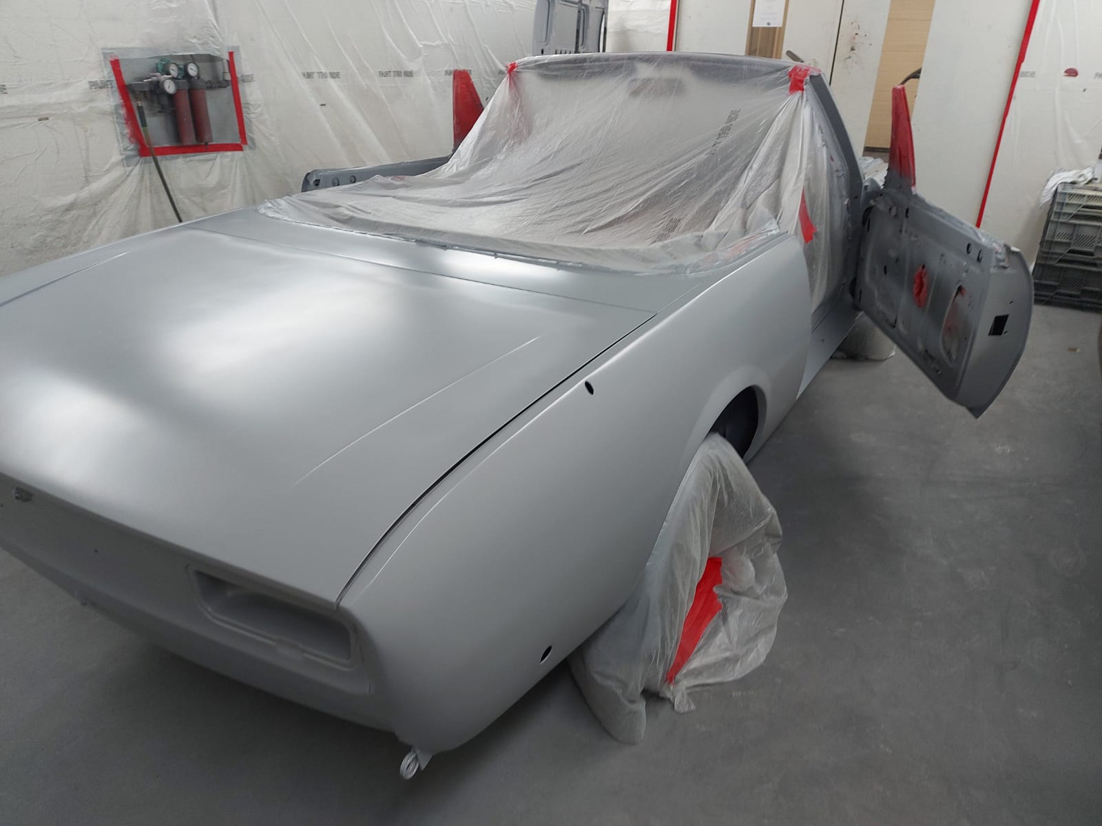 01102020 Peugeot 504 Prep and painting Darren24 1