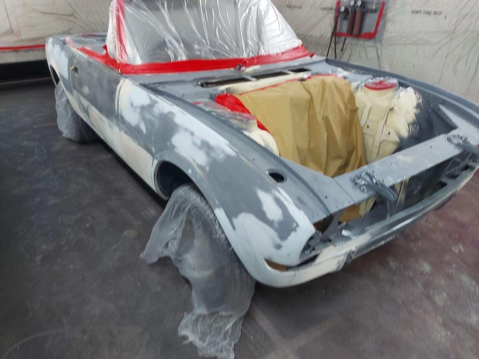 01102020 Peugeot 504 Prep and painting Darren258 1
