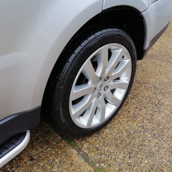 13102020 Range Rover after wheel refurb3 600x600 2
