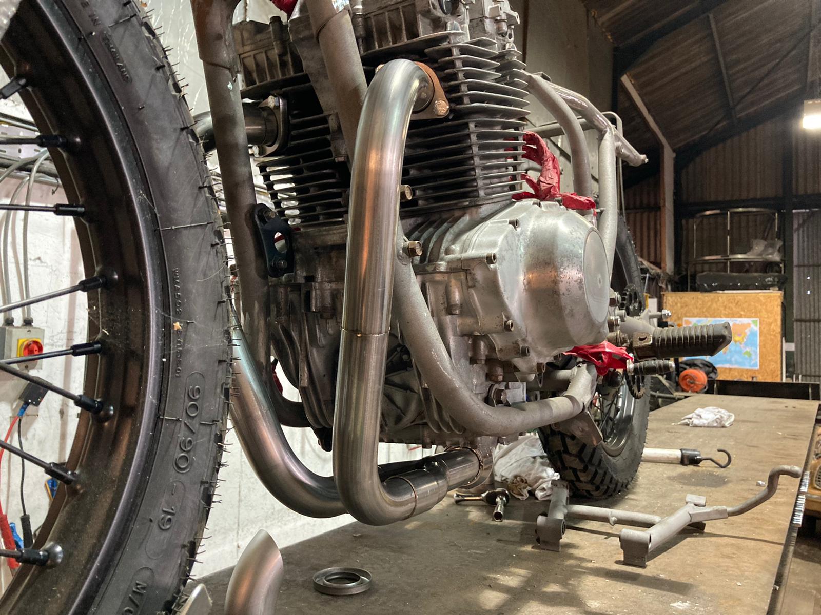 171020 Suzuki GSX400 Bespoke Exhaust Long 4 1