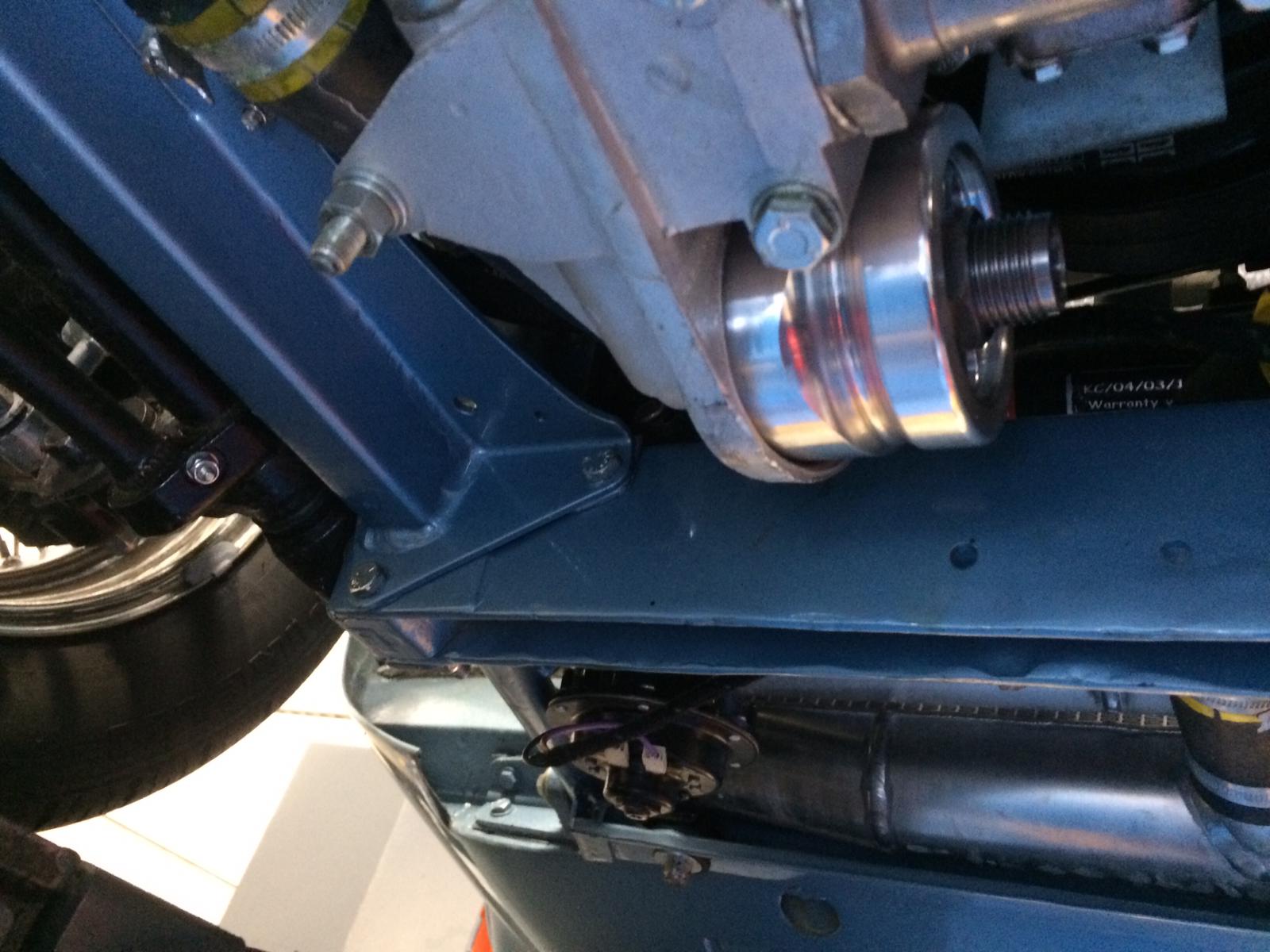 1972 Jaguar E Type new oil filter 12 1