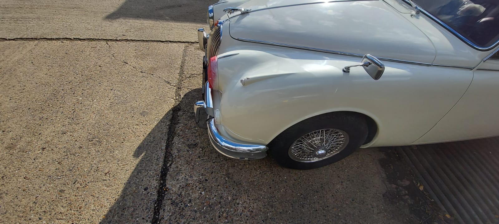 261020 MKII Jaguar paint repair 6 1