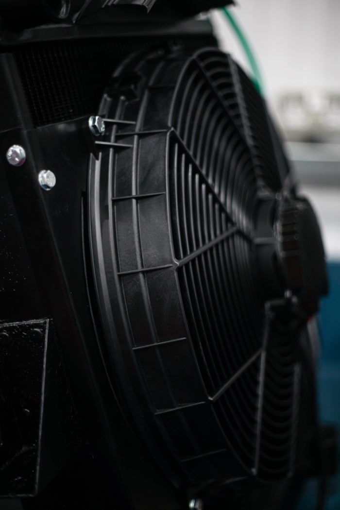 Fan 2 700x1050 1