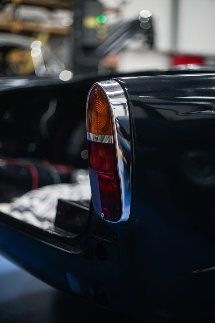 Triumph TR5 14 700x1050 1