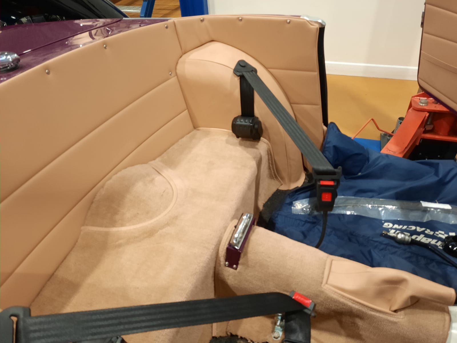 021120 1973 Triumph TR6 Seatbelts go in Mauro 6 1