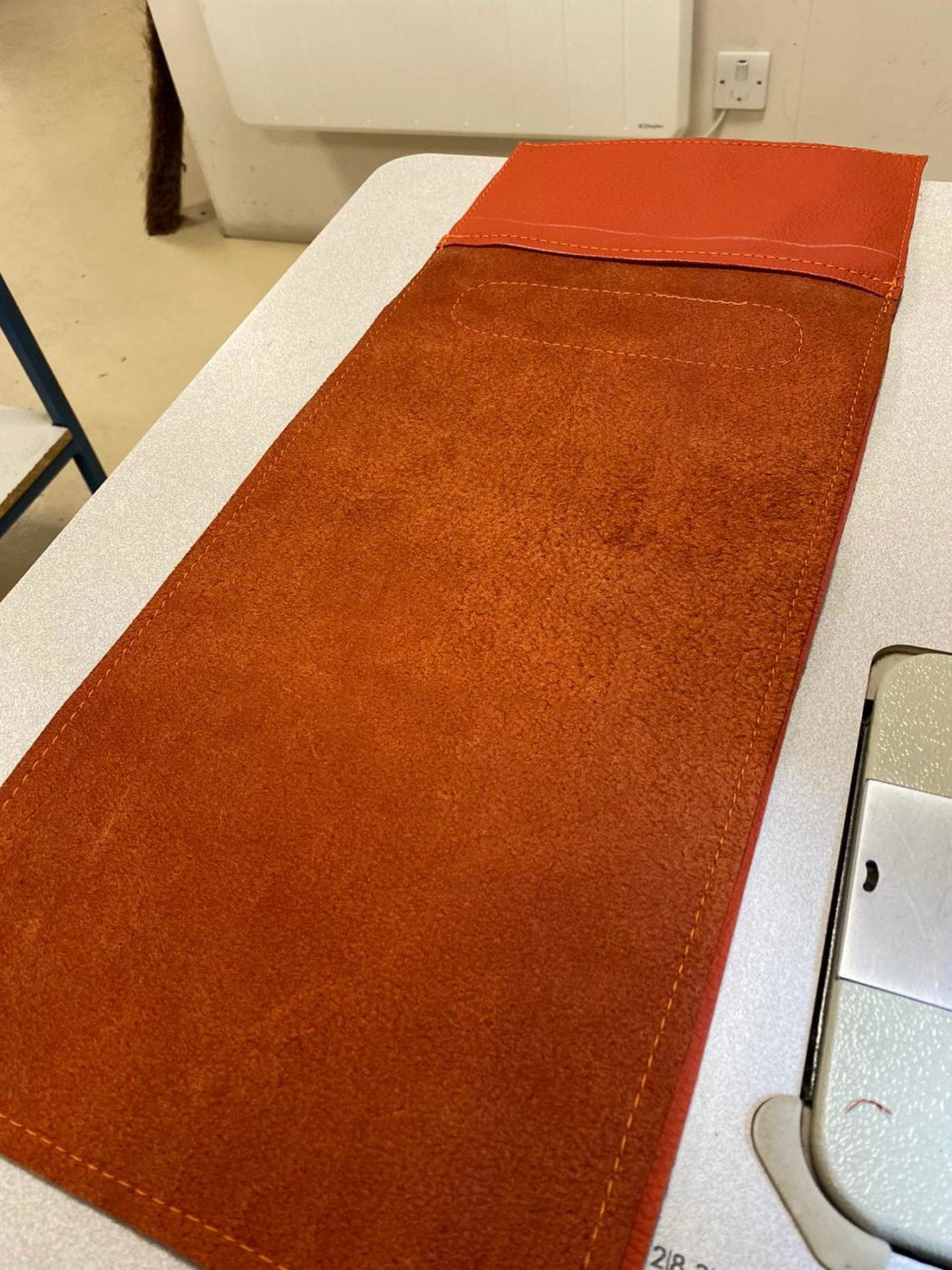 MGB blaze orange carpet5 2