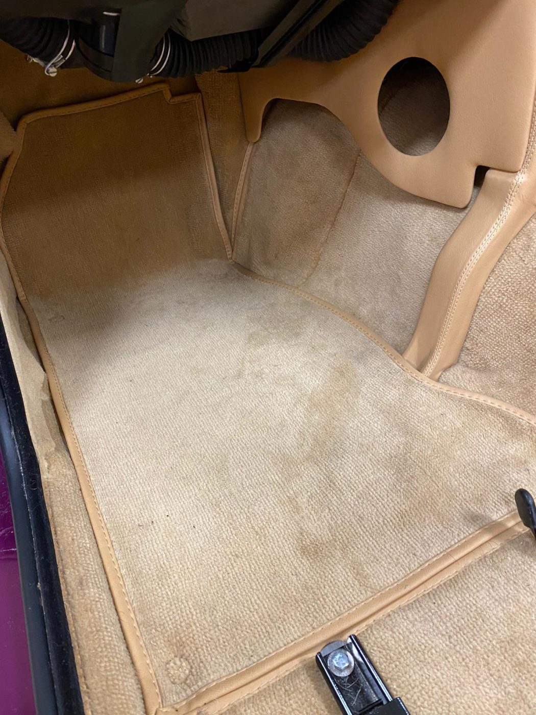 tr6 carpet fin 1