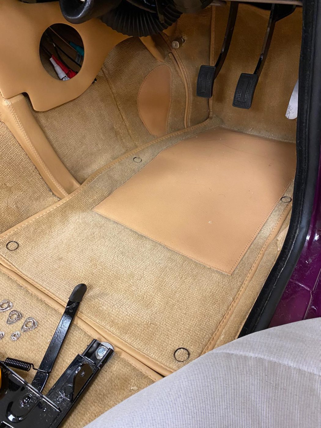 tr6 carpet fin1 1