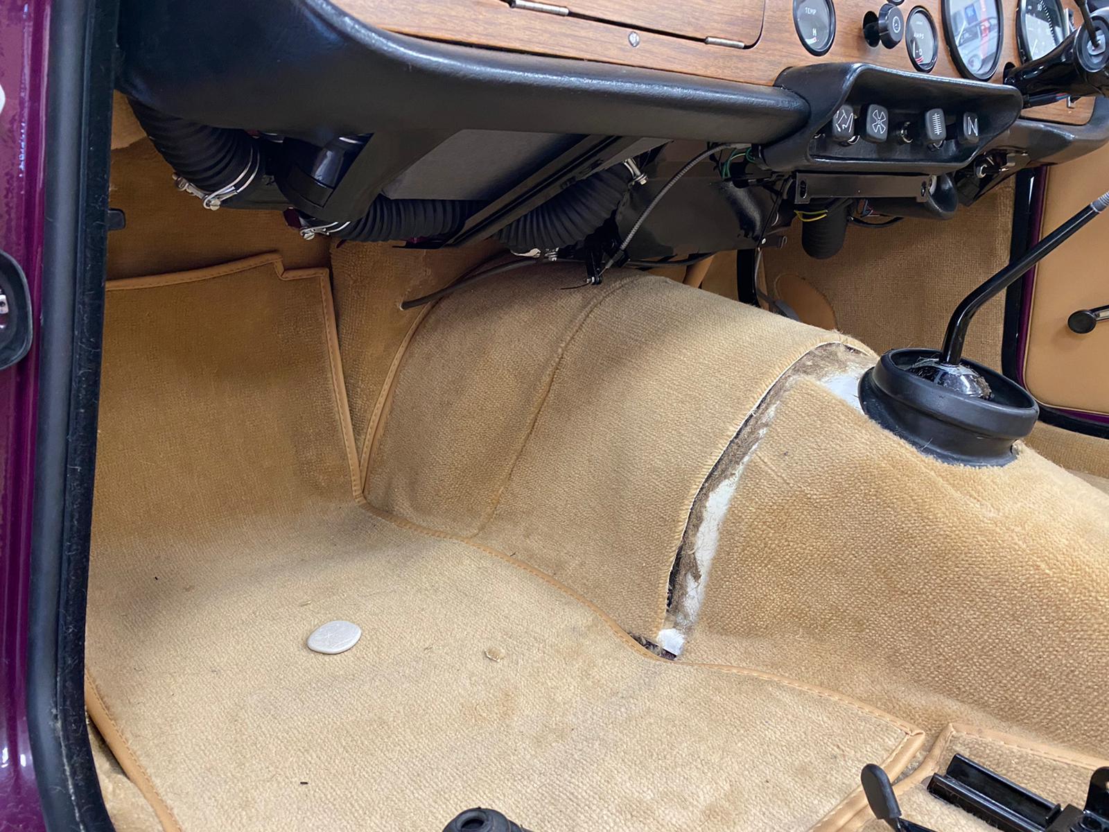 tr6 carpet6 1