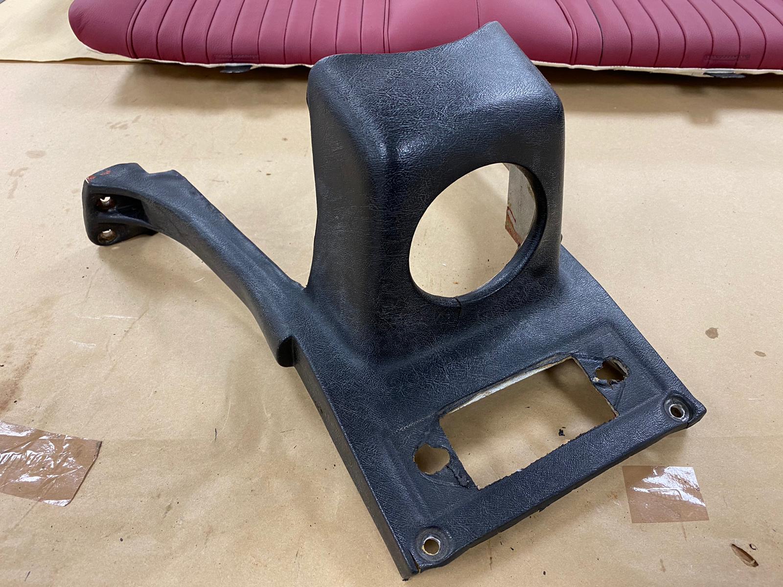 tr6 centre console 1