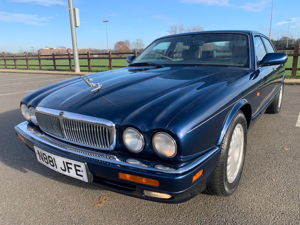 281120 1995 Jaguar XJ6 N881JFE 19 1