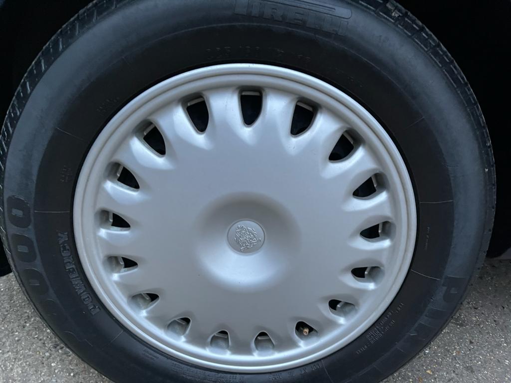 281120 1995 Jaguar XJ6 N881JFE 2