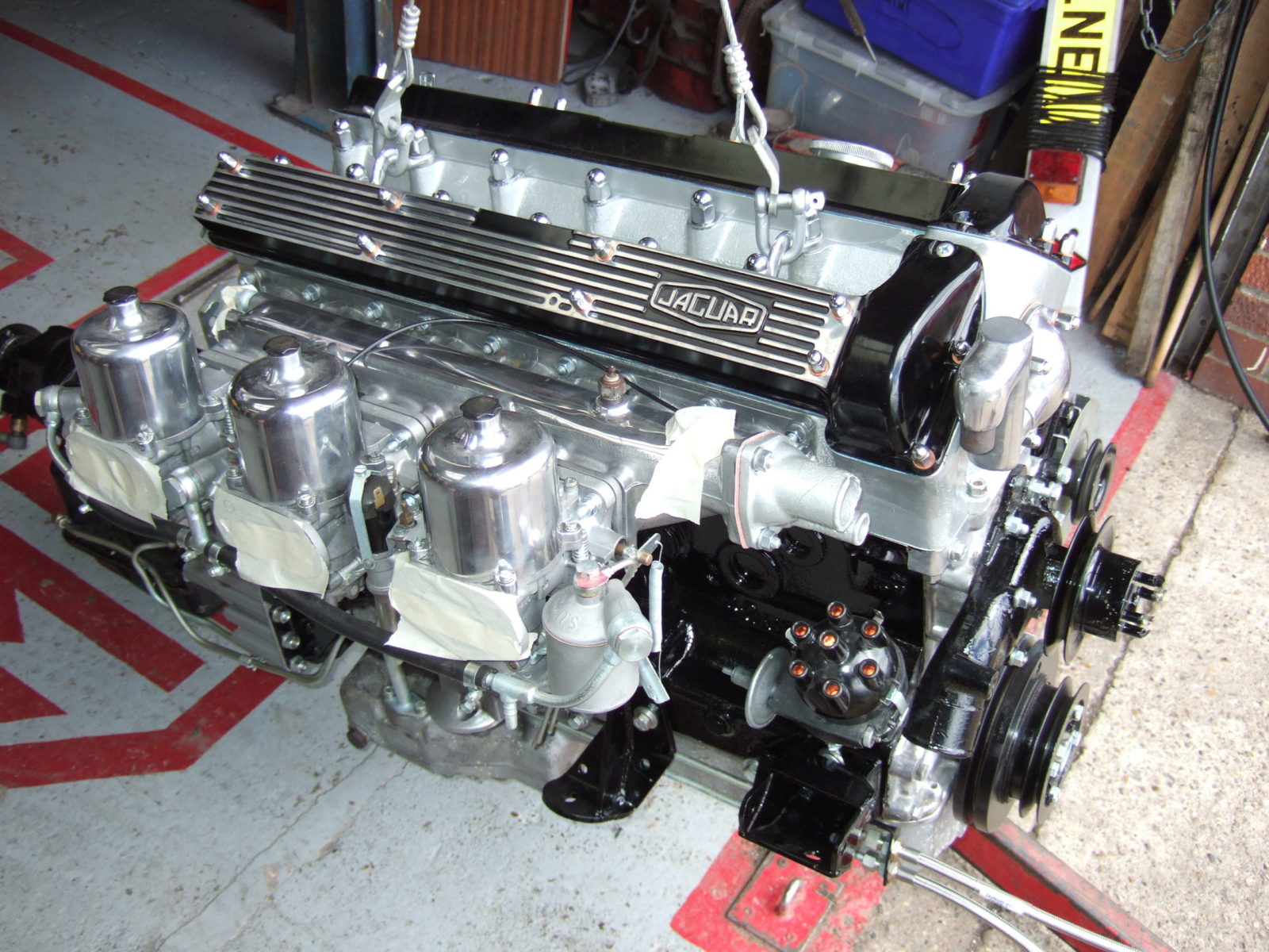 1970 Jaguar 420G 17 scaled 2