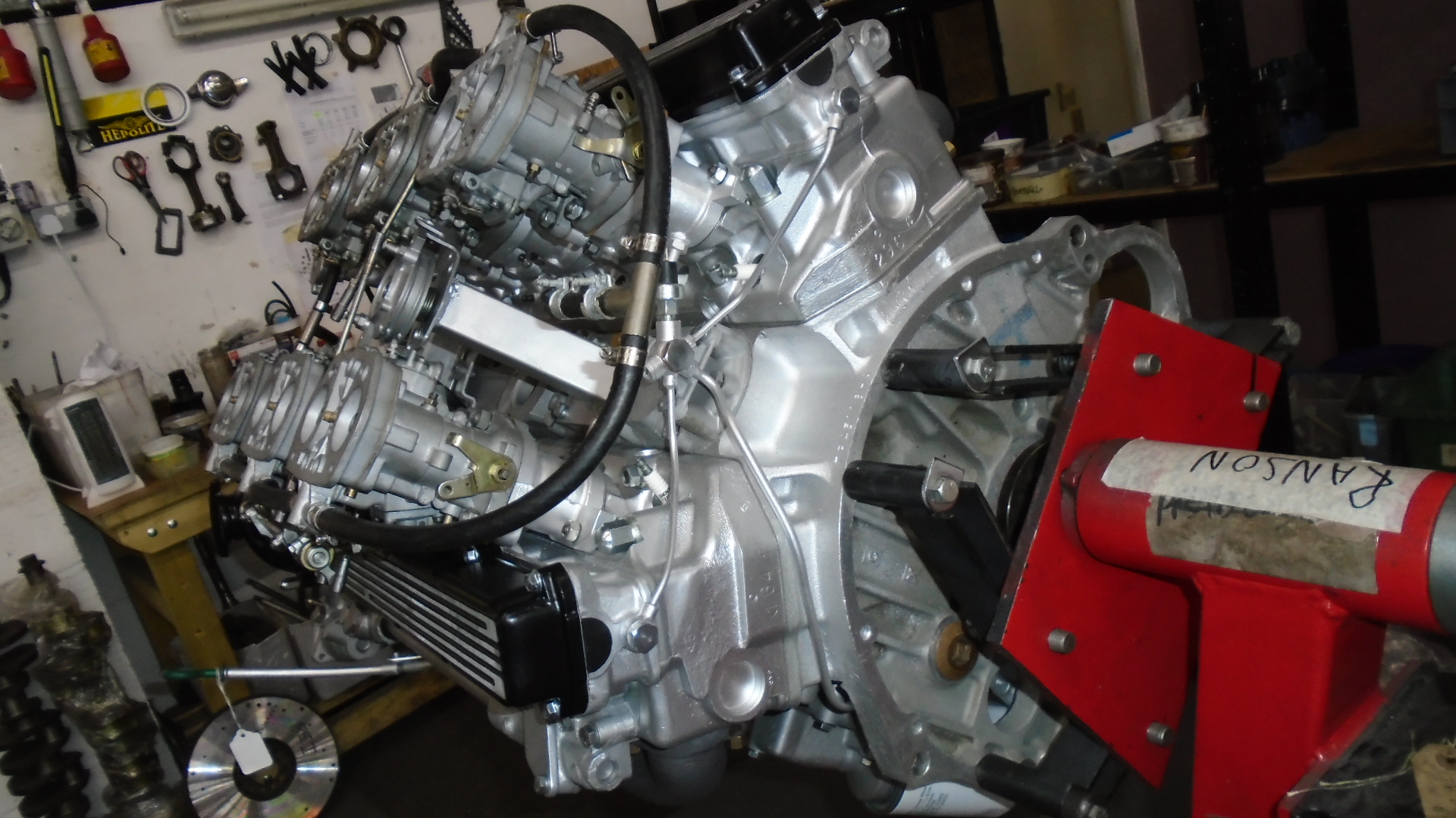 251120 Ferrari Daytona Jaguar V12 Engine at Rushton Engineering 3