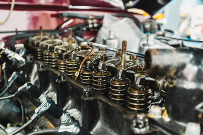 261120 1962 Jensen 541S Engine Blown Ady 3 700x467 2