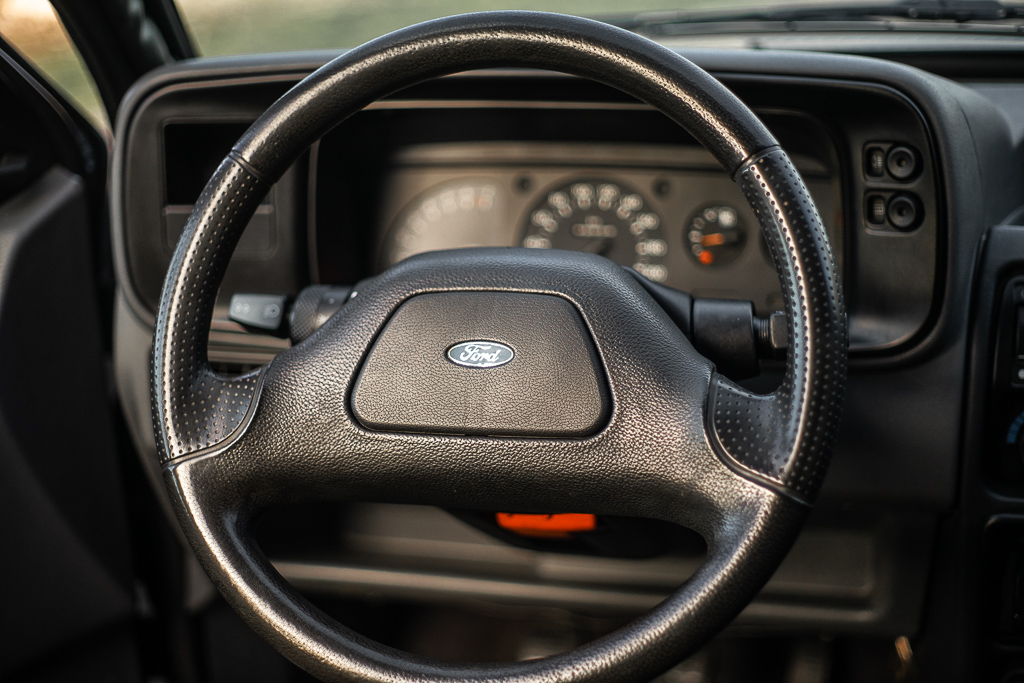 Ford Escort 16 1