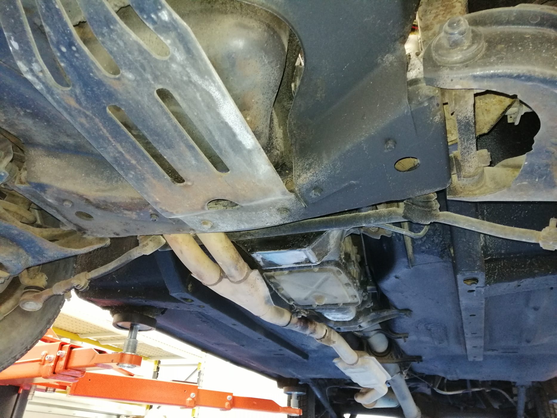 Lada underside blacked up and collapsed shock 3 1