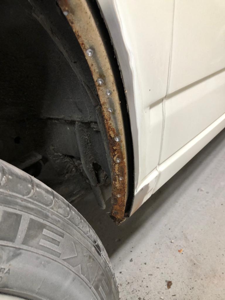 12 02 2021 1991 VW T4 James welding wheel arch 18 1