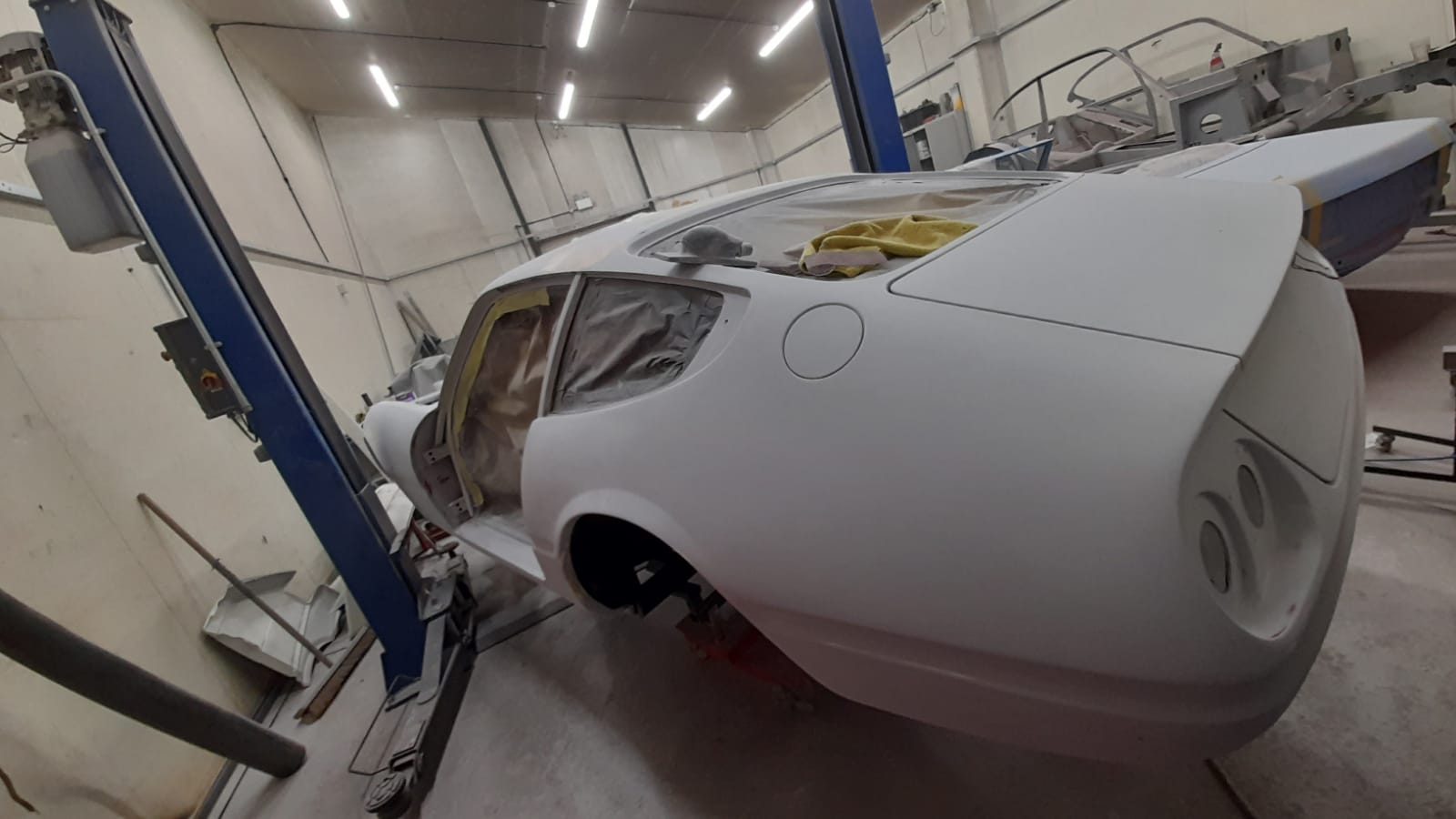 12 02 2021 Ferarri Daytona in primer 7 1