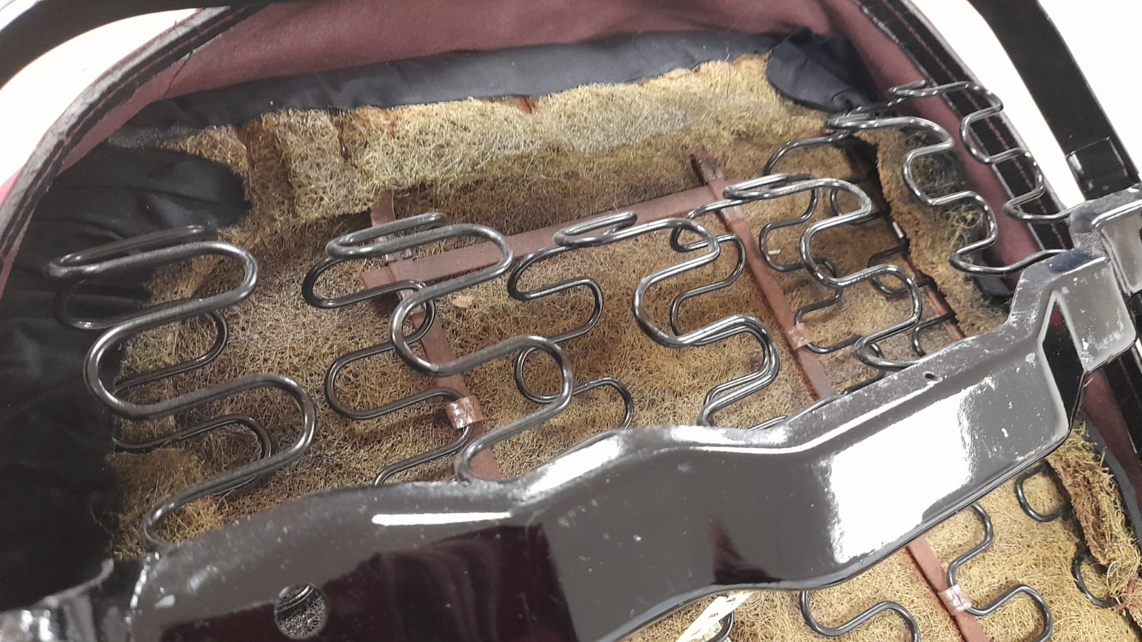 12 02 2021 Mercedes 500SL craigs Lydia making seat 16 1
