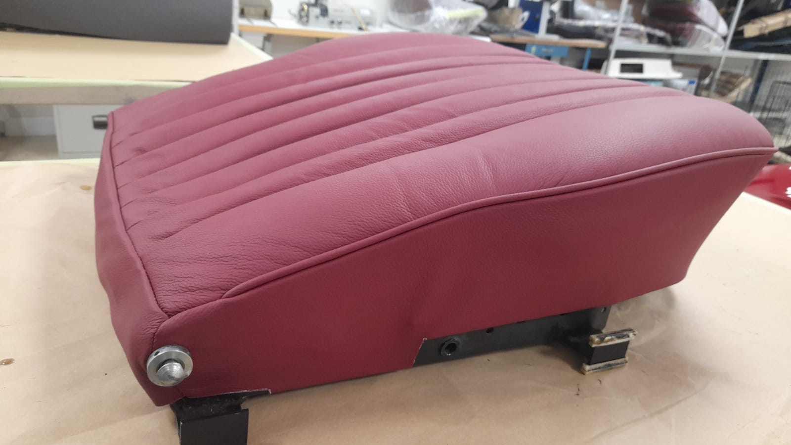 12 02 2021 Mercedes 500SL craigs Lydia making seat 22 1