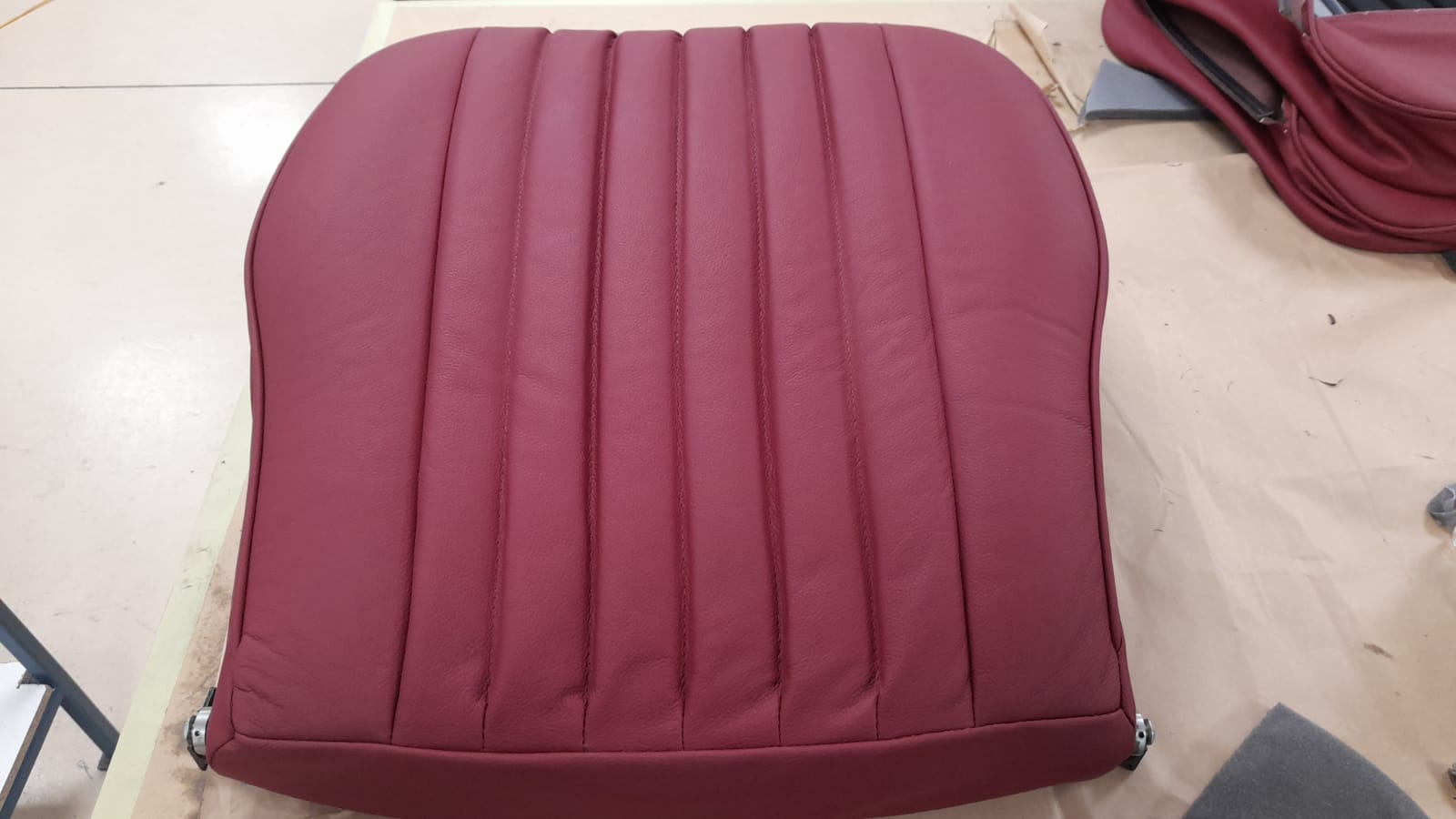 12 02 2021 Mercedes 500SL craigs Lydia making seat 24 1