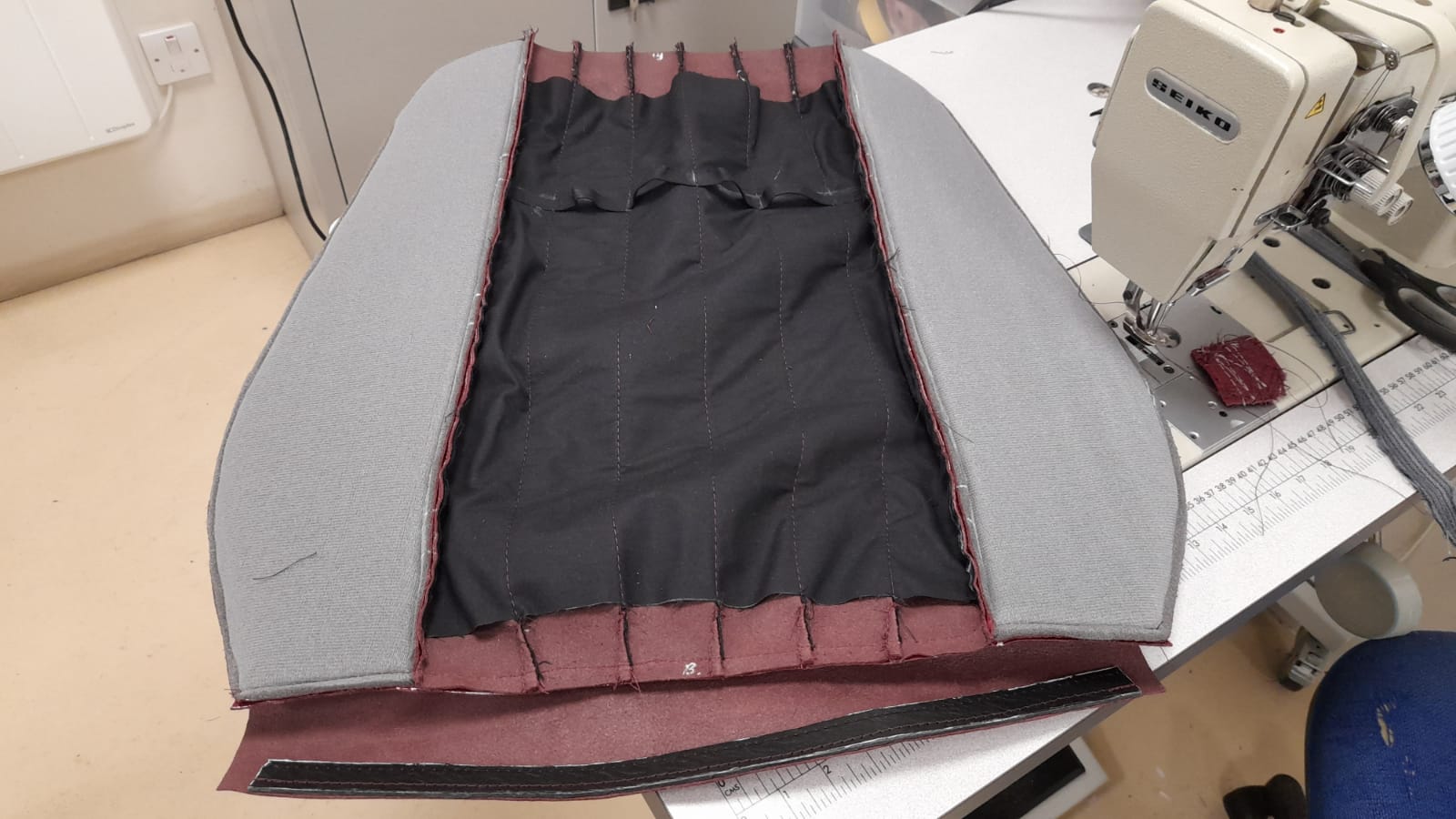 12 02 2021 Mercedes 500SL craigs Lydia making seat 6 1