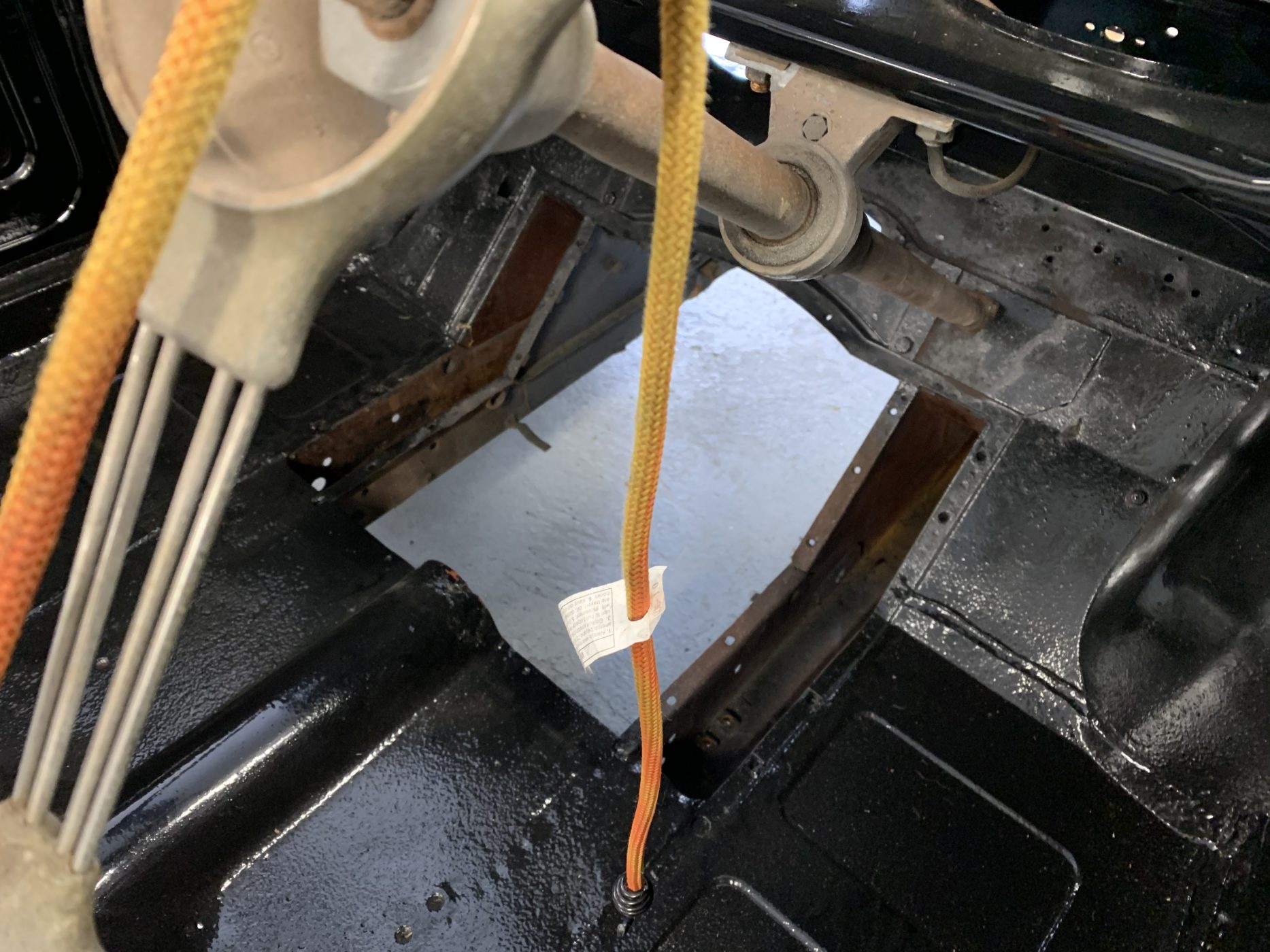 120221 Morris Minor Inspection 22 1